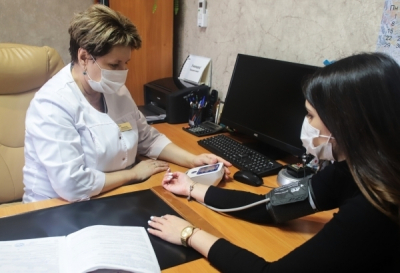 Кабмин выделит 9,6 млрд рублей на повышение зарплат врачей