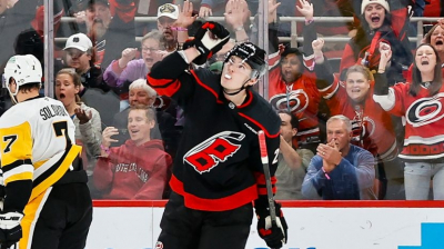 Россиянин Никишин побил рекорд "Каролины" в дебютном сезоне НХЛ