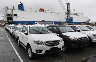 Китайский автопром под ударом: Geely и Changan потеряли в России более 15 млрд рублей
