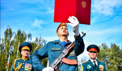 Почти сто человек эвакуированы из горящего бизнес-центра "Варшавская плаза" в Москве