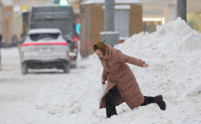 В Москве зафиксировано резкое падение атмосферного давления из-за снежного циклона
